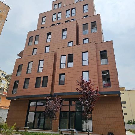 Daily Apartment In Center Tirana Exteriör bild